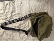BAGGU Fanny Pack Crossbody Bag dark green 2 Pockets w/ Adjustable Strap