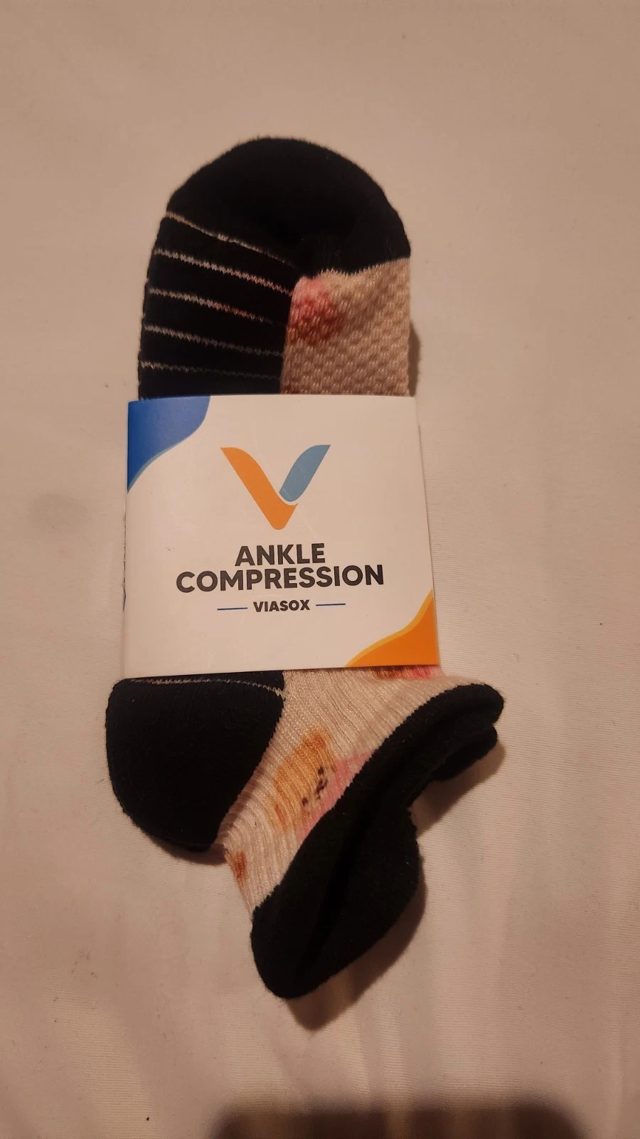 Viasox Ankle Socks Size S/M, New, 2 Pairs, Bear Hugs Compression, Paws N Bones
Opens in a new window
