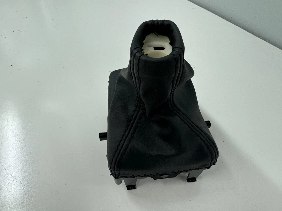 14-18 Volvo S60 V60 XC60 Black Shift Boot 31437876 - Image 3 of 4