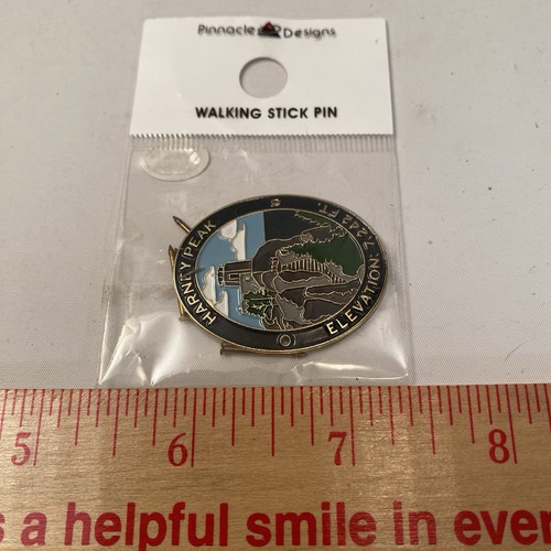 Broche bâton de marche émaillé souvenir Harney Peak Dakota du Sud randonnée camping SD - Photo 3/5