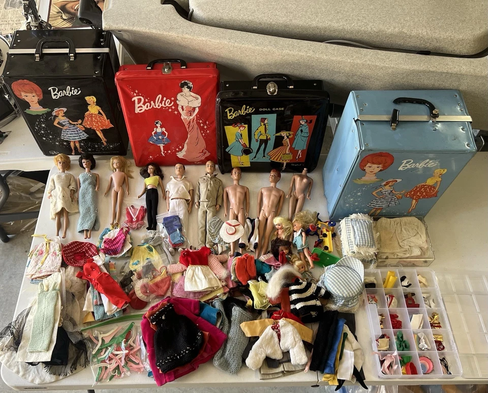 Vintage Early 60s Barbie Dolls & Cases BIG Lot - Tons of Clothes & Accessories - Image 2 of 4
