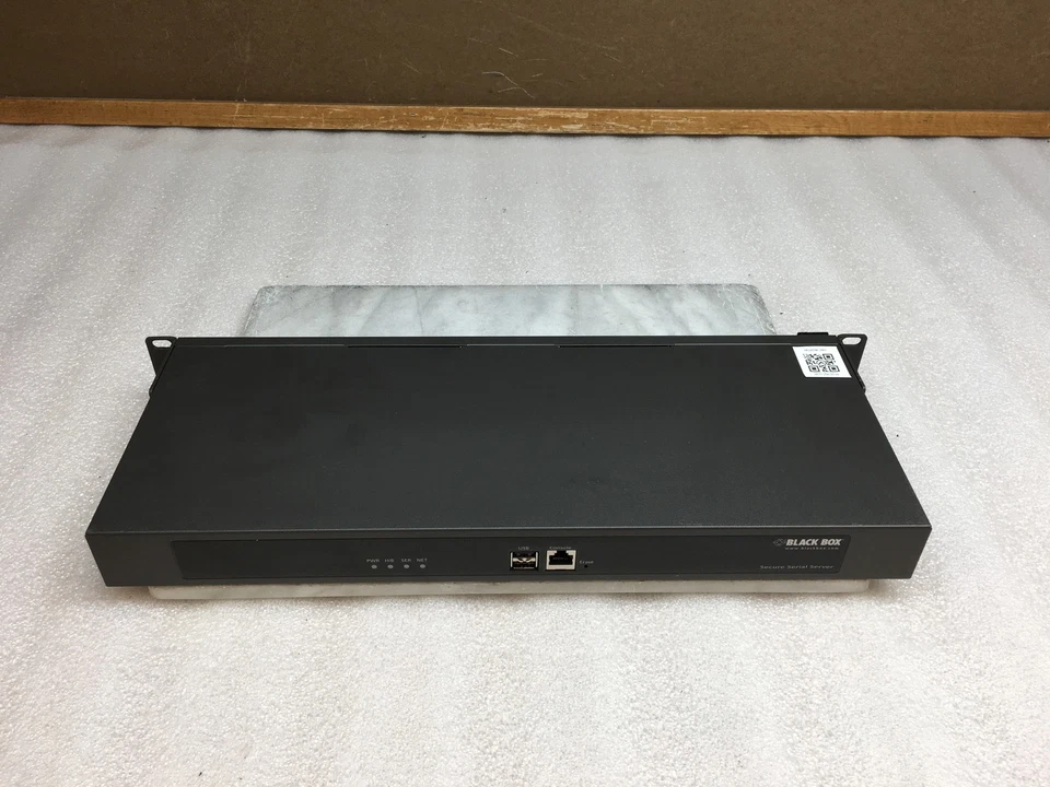 Black Box LES1532A LES1500 Device Server 32-Port Secure Serial Server with Cisc - Image 4 of 4