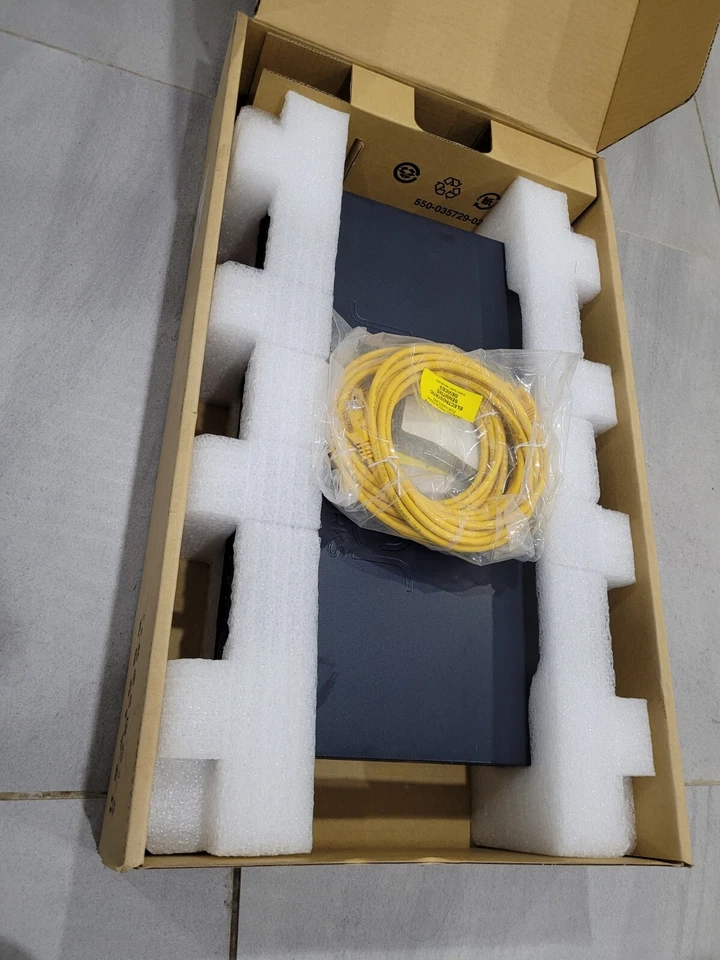 Juniper EX2200-48T-4G 48-Port RJ45 10/100/1000 L3 Switch 4x SFP Uplink Port - Image 2 of 4