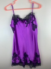 VS Victorias Secret Size M Wmens Chemise Nightgown Purple Black Lace