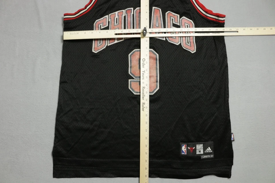 Vintage Luol Deng Chicago Bulls Jersey Mens Medium Large Black NBA Basketball - Image 3 of 4