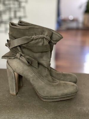 HUGO BOSS Women's Kisha suede shoe boot US Sz 7/EU Sz 37