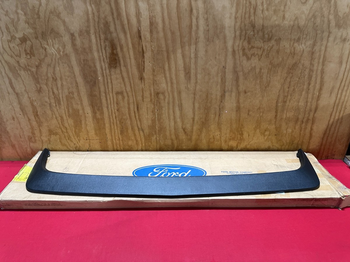 NOS 1971-1973 FORD MUSTANG FRONT SPOILER AIR FOIL 71-73 MACH-1