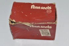 PENN LEVEL WIND 109M VINTAGE FISHING REEL W/ BOX  (NTQ42)
