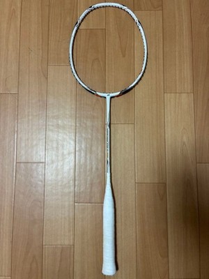 Yonex Voltric 70 E-tune Badmintonschläger 3UG5