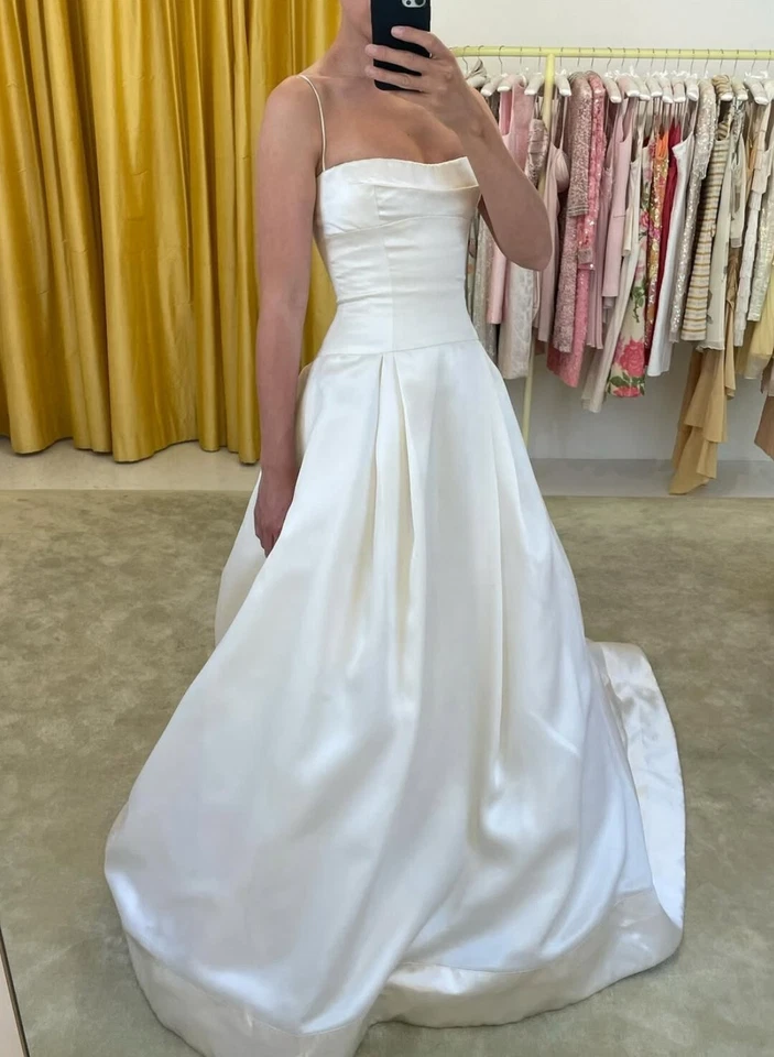 Victorain Wedding Dress 1950s Vintage Satin Sleeveless Off Shoulder Bridal Gowns - Image 2 of 4