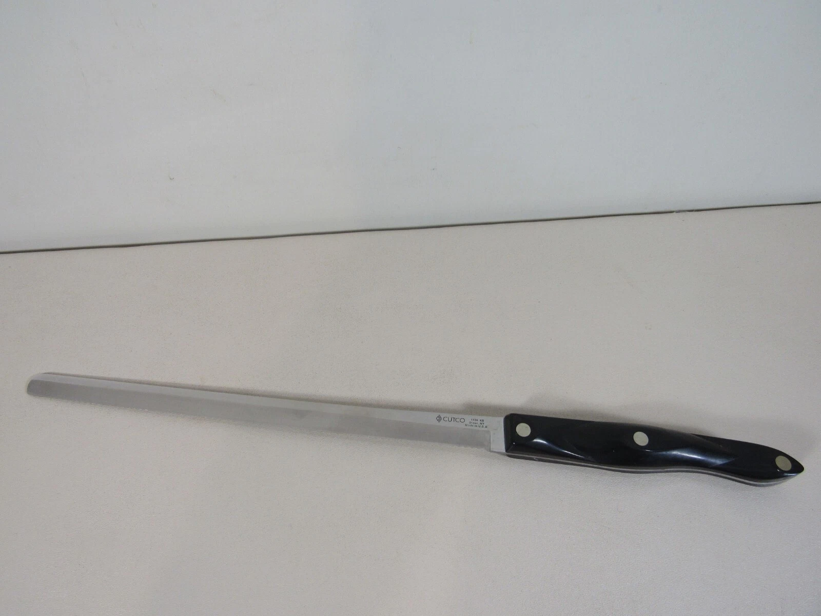 Cutco #1724 KB Bread Knife with Serrated Edge and Dark Brown Handle