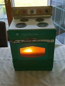 vintage suzy homemaker oven