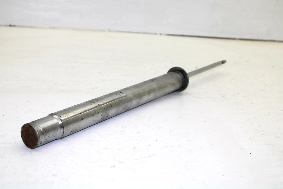 Amortiguador delantero Yamaha OEM 8L9-22401-00-00 SY46 Foto 3 de 4