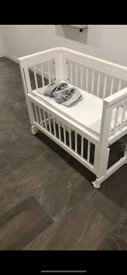 troll sun bedside bassinet