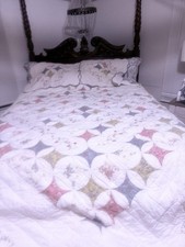 Preowned Queen 88x100 With Shams 