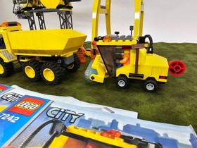 LEGO City Street Sweeper 7242 Construction Site 7243 Digger 7248 Set W/Manuals