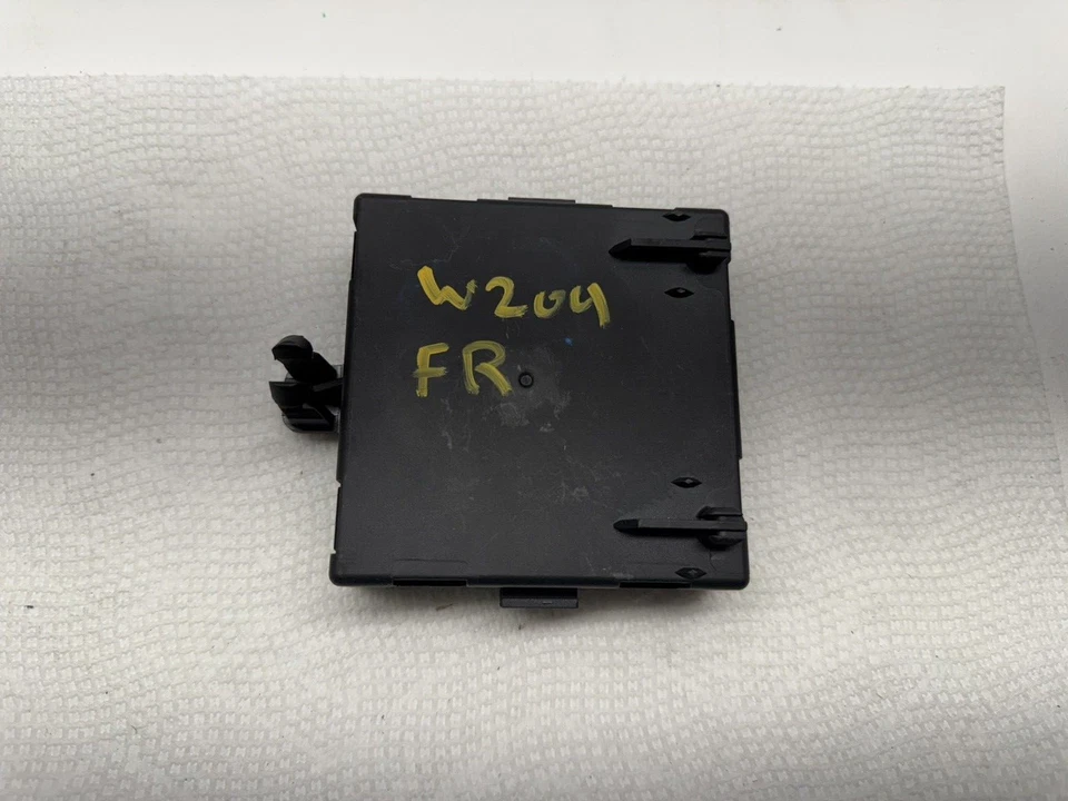 OE 2013-2018 Mercedes-Benz C 250 1.8 RWD Front Right Door Control Module OEM B - Image 2 of 4