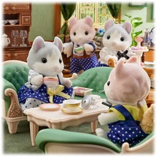 Sylvanian Families - Curly Ear Cat Family