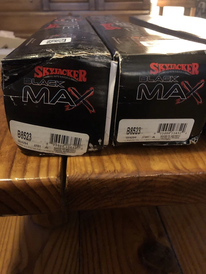 "Juego de amortiguadores Skyjacker Black Max 1999-2004 Ford F250 F350 Super Duty 4x4 0-3"" elevación"  Foto 4 de 4
