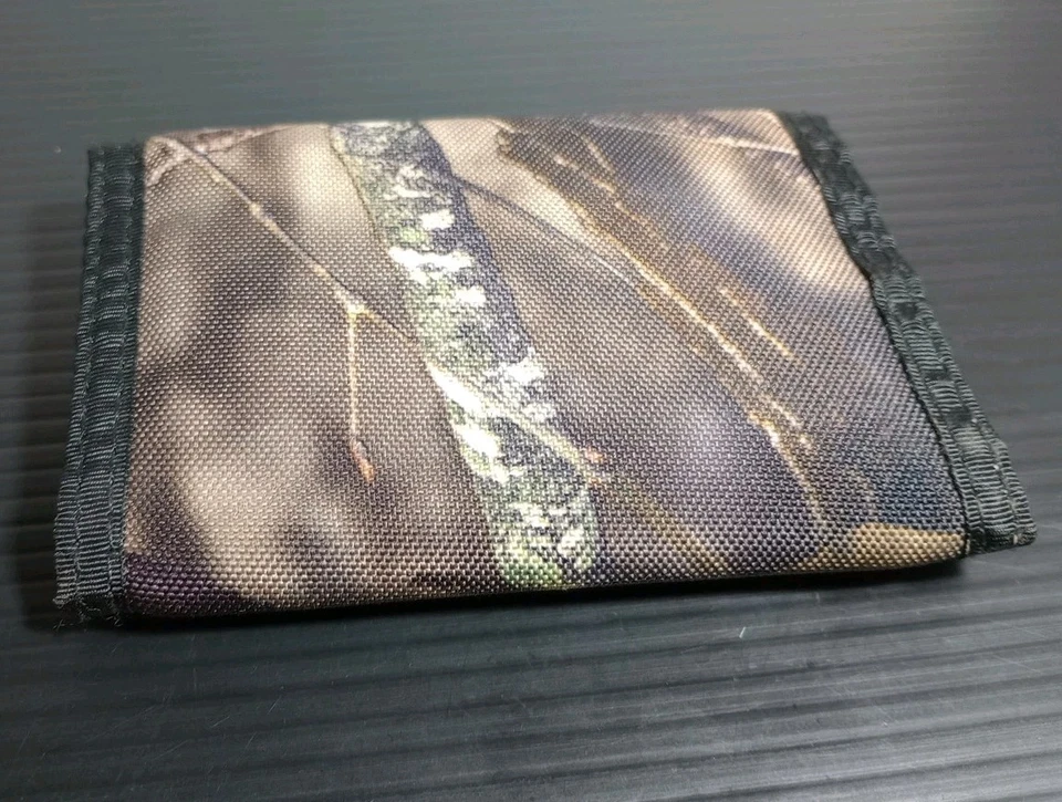 Mossy Oak Men's Camo Trifold Wallet - Image 2 of 4