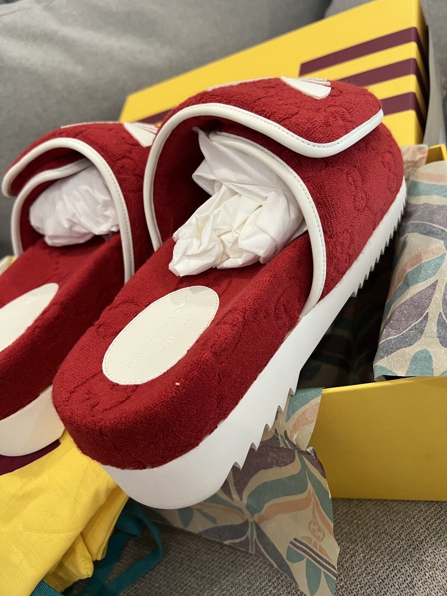 サンダル adidas x Gucci Monogram Slide Red NEW Gucci x Adidas GG monogram Red logo slide sandals (GG 9