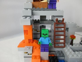 Lego Minecraft The Cave 21113 100% Complete Build W/ Instructions All Minifigs