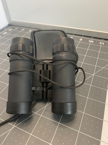 Simmons Compact Binoculars SCL Model 1156 8x21 Field of View 372 FT- 1,000 yards - Picture 3 of 7