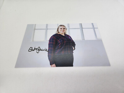 ESTEFANIA WOLLNY signed Foto 13x18 Autogramm (635)