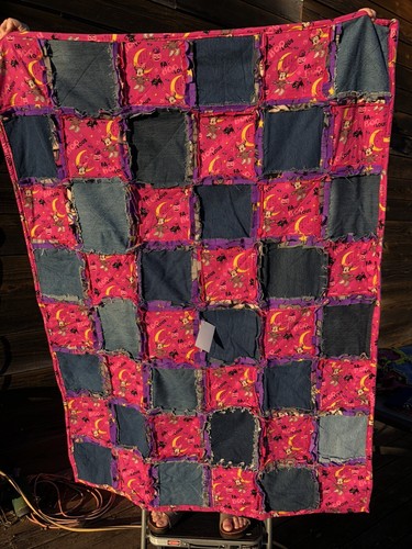 Disney Minnie Mouse “Faboolous” Halloween Rag Quilt-New! - Picture 2 of 3