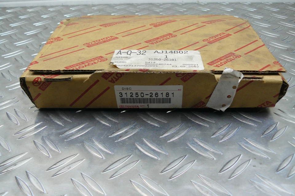 31250-26181 / KUPPLUNGSSCHEIBE / NOS / TOYOTA HILUX / HIACE - Bild 3 von 3