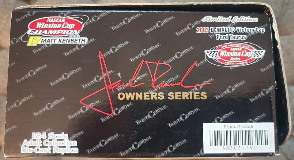 NASCAR Winston Cup DeWALT Victory Lap Team Caliber 2003 FORD TAURUS AUTOGRAPHED - Image 3 of 4