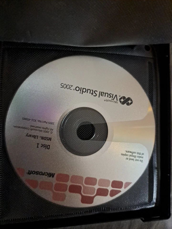 Microsoft Visual Studio 2005 Standard Edition 5 Disc Set w/ Key  - Image 4 of 4