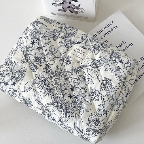 2024 Vintage Flower Quilting Women Makeup Bag Portable Zipper Cosmetic Travel or - Picture 12 of 27