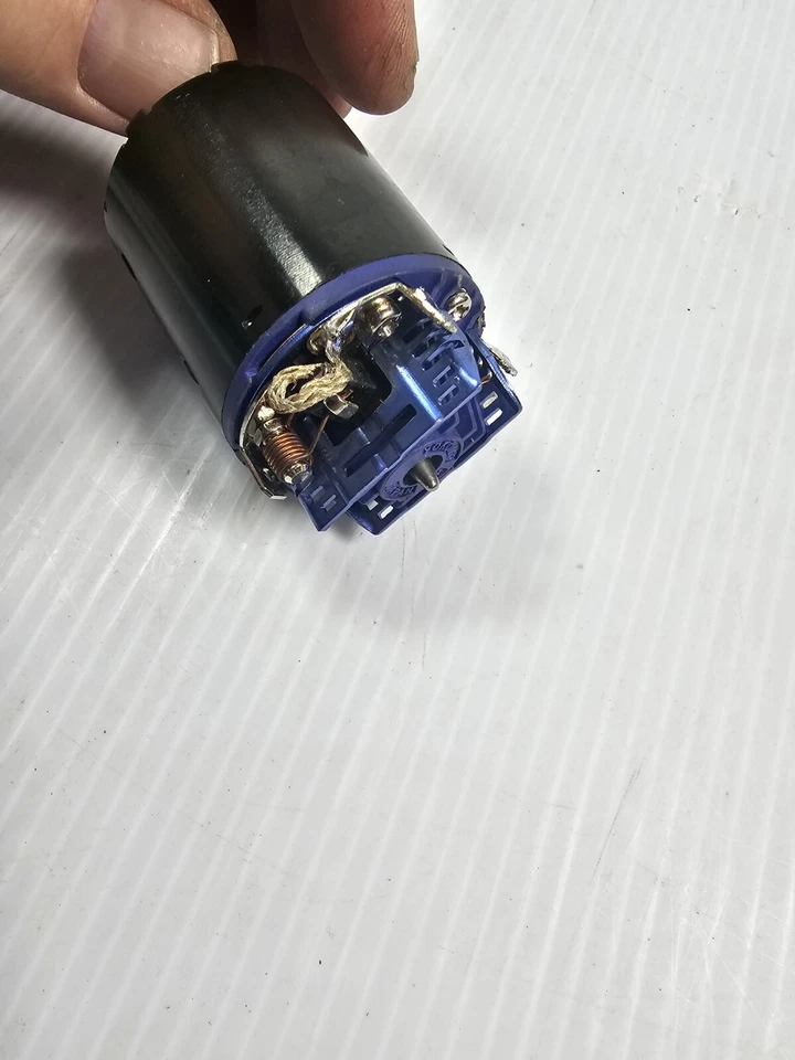 Coche de radiocontrol Reedy RARO MOTOR CEPILLADO VINTAGE - Reedy MVP 24° Stock Epic Foto 3 de 4