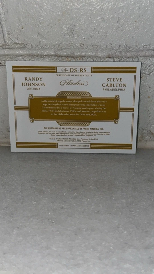 Panini Flawless Emerald 2022/3 doble automático Randy Johnson Steve Carlton DS-RS 1/3 Foto 3 de 4