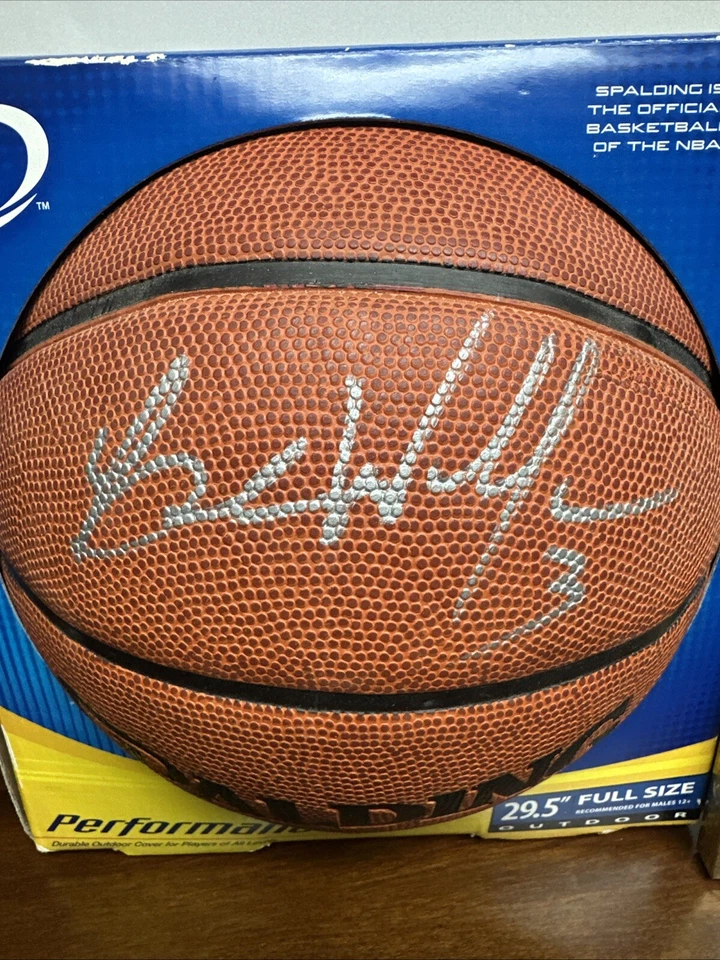 Baloncesto firmado por Ben Wallace y foto enmarcada con certificado de autenticidad Foto 3 de 4