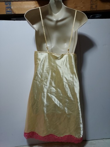 Secret Treasures Satin Chemise size M Negligee Nightgown Yellow with Pink Lace - Picture 4 of 5