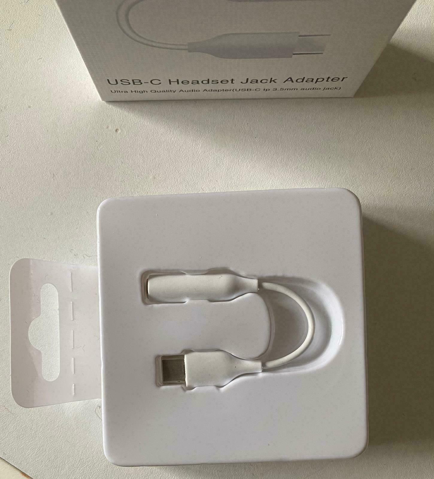 Genuine Samsung EEUC10JUWEGWW TypeC to 3.5mm AUX Audio Headphones