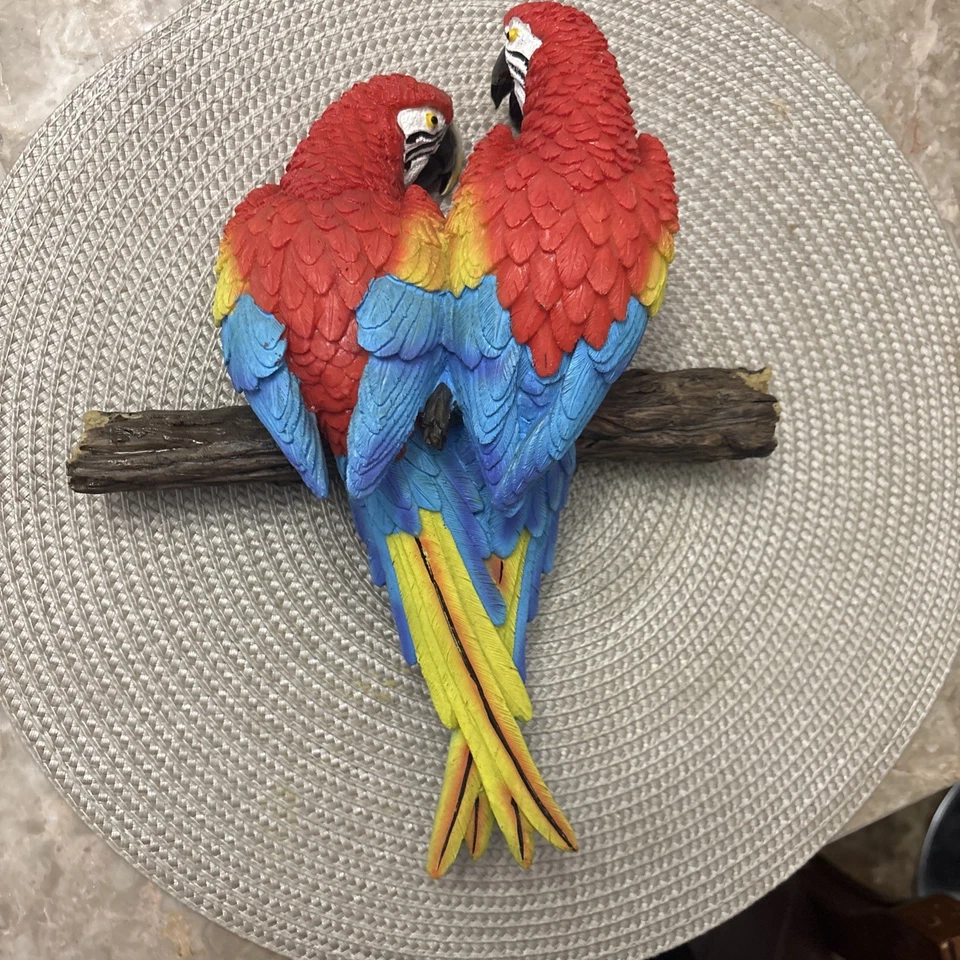 Diseño Toscano QL11295 - Escultura de pared guacamayos escarlatas tropicales - 11 pulgadas, Foto 4 de 4