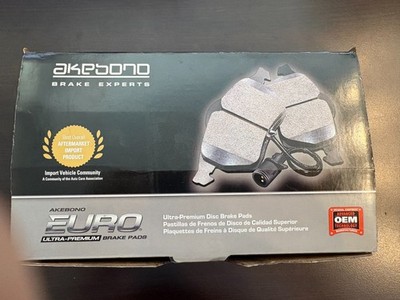 Disc Brake Pad Set-Euro Ultra Premium Ceramic Pads Akebono EUR1636