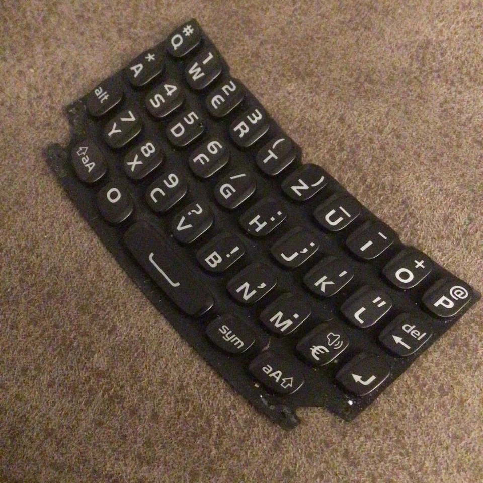Replacement Blackberry Curve 9360 QWERTY Keypad Keymat - BLACK — 第 3/4 张图片