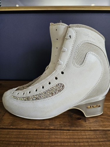 EDEA Ice Fly Figure Skates Size 240C (Regular) With Added Crystals