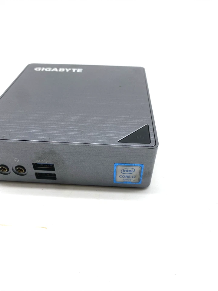 Mini PC GIGABYTE GB-BSi7H-6500 i7-6500U @2,50 GHz 8 GB DDR3L 120 GB SSD Windows 10 Foto 3 de 4