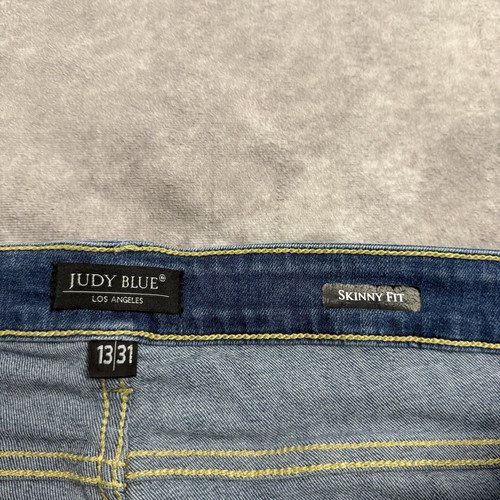 Judy Blue Damenjeans 13/31 Skinny Fit Mid-Rise Distressed Stretch Denim gebraucht, in einwandfreiem Zustand - Bild 6 von 12