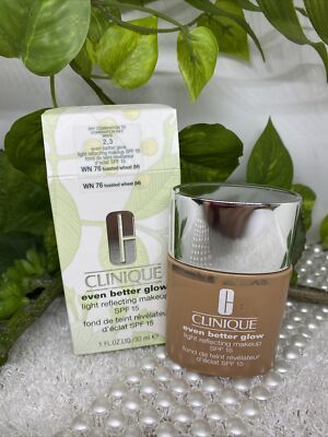 CLINIQUE EVEN BETTER GLOW Light Reflecting Makeup SPF15 WN 76 toasted wheat (M)