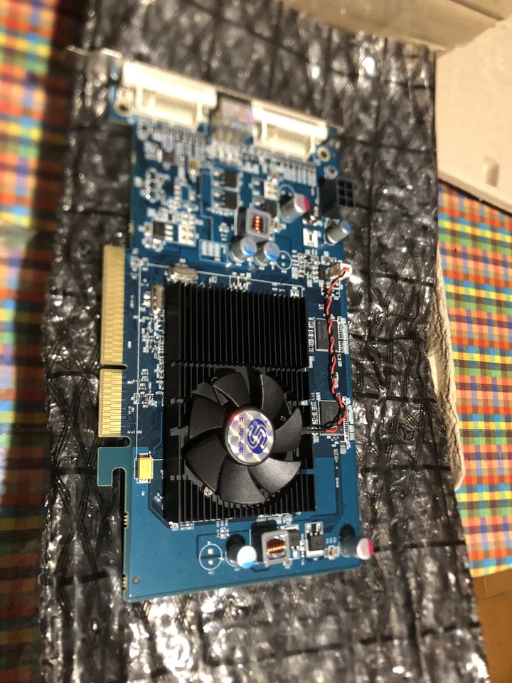 Radeon HD 4650 Sapphire AGP 1GB DDR2 DVI Full Working Order - Immagine 3 di 4