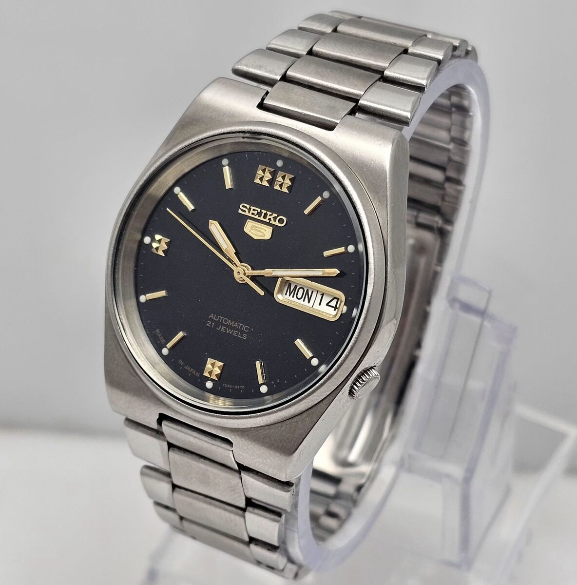 s-l1200.jpg s-l1200.jpg