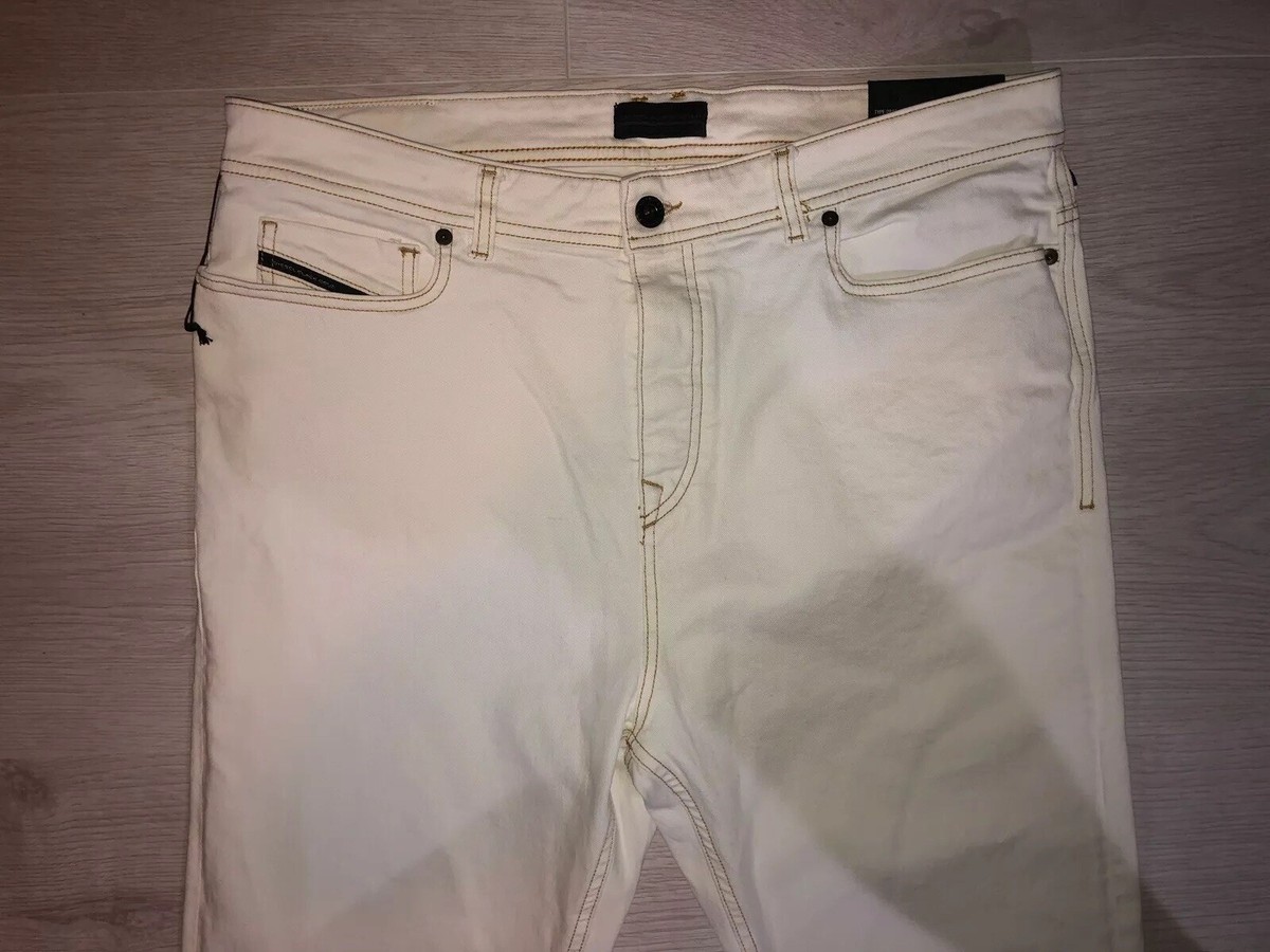 Diesel Men's Black & Gold 'Type-2846' Slim Low Crotch White Diesel Men's Black & Gold 'Type-2846' Slim Low Crotch White