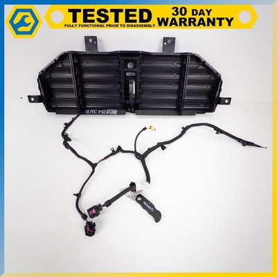 15-18 PORSCHE CAYENNE RADIATOR AIR DUCT GRILLE AIR SHUTTER W/MOTOR OEM