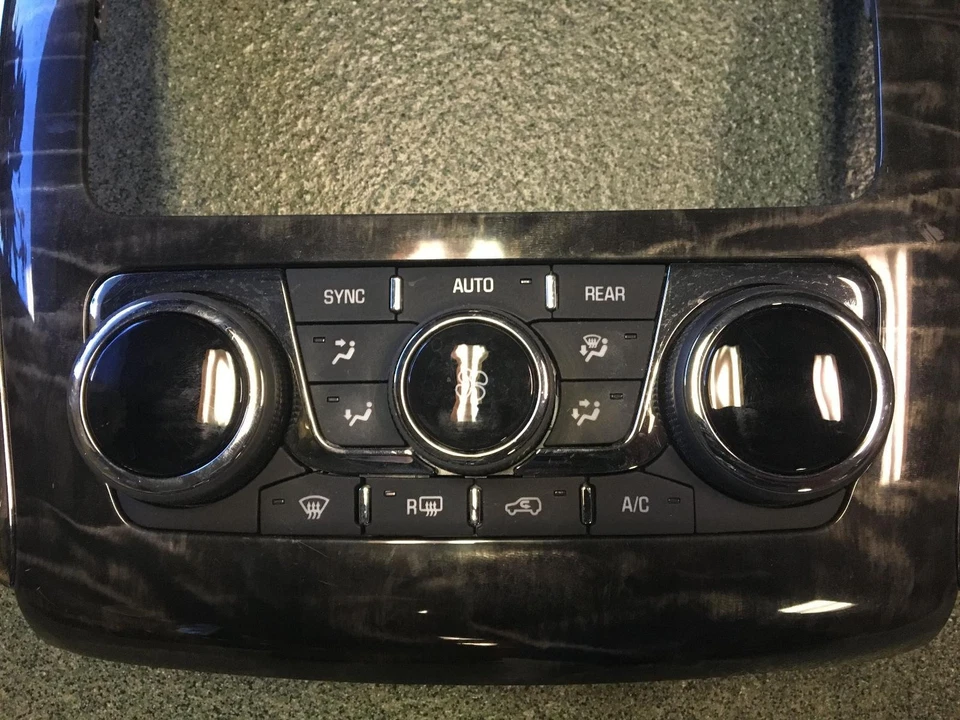 BUICK ENCLAVE 2013 CONTROLADOR DE CALEFACCIÓN/AC estante delantero Foto 3 de 4